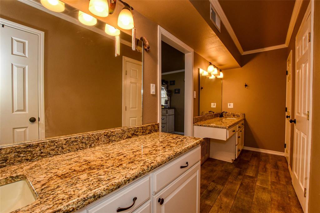 Springhill, Louisiana 71075, United States, 3 Bedrooms Bedrooms, ,3 BathroomsBathrooms,Residential,Contingent,93438