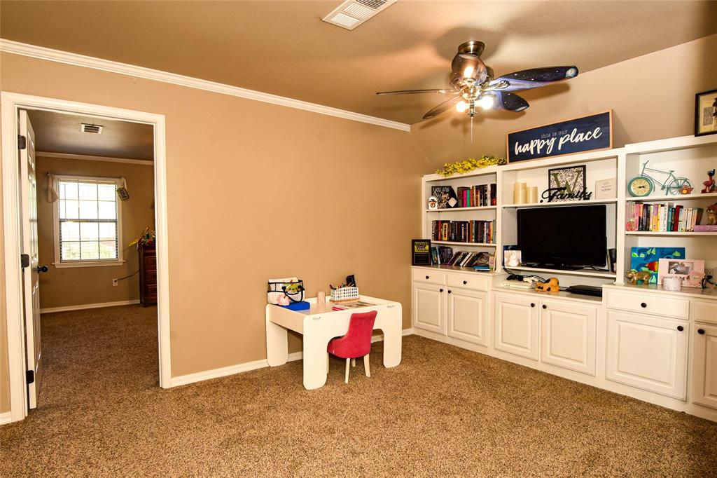 Springhill, Louisiana 71075, United States, 3 Bedrooms Bedrooms, ,3 BathroomsBathrooms,Residential,Contingent,93438