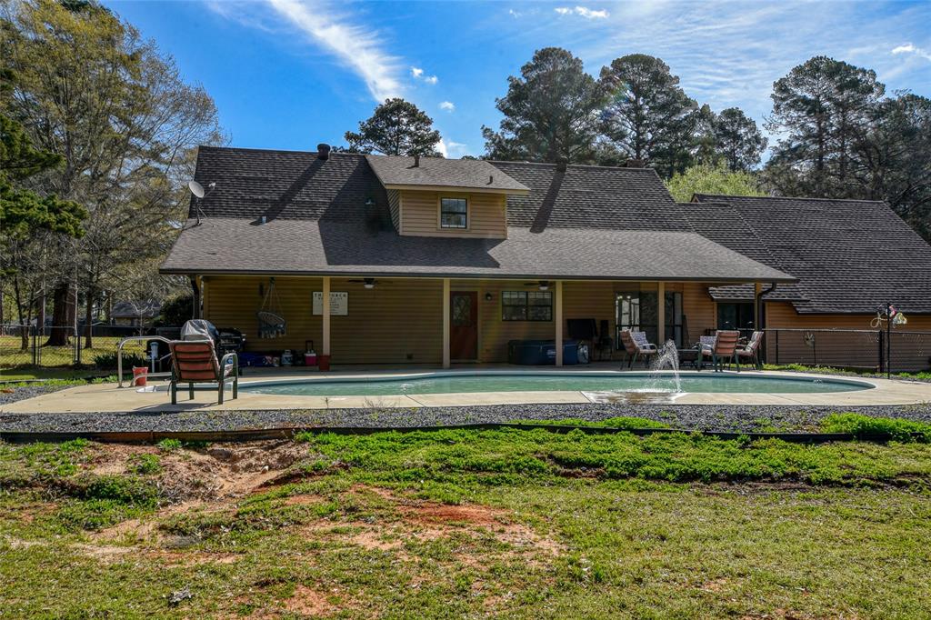 Springhill, Louisiana 71075, United States, 3 Bedrooms Bedrooms, ,3 BathroomsBathrooms,Residential,Contingent,93438