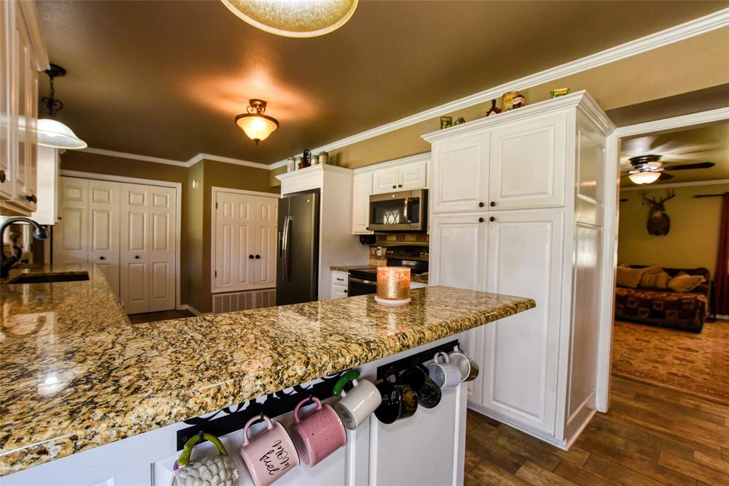 Springhill, Louisiana 71075, United States, 3 Bedrooms Bedrooms, ,3 BathroomsBathrooms,Residential,Contingent,93438