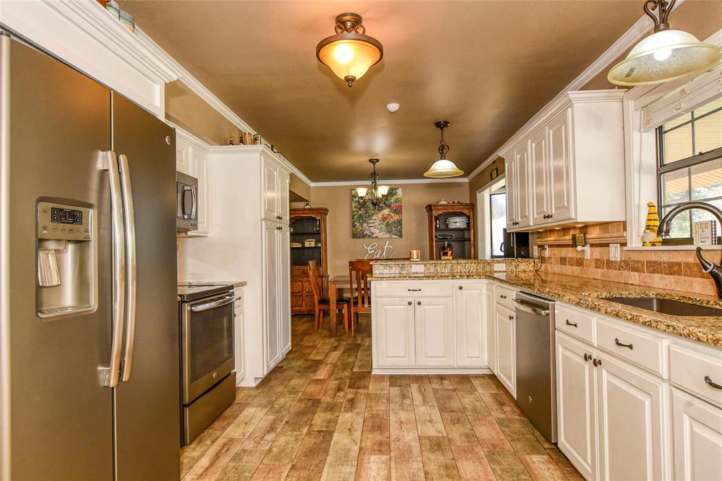 Springhill, Louisiana 71075, United States, 3 Bedrooms Bedrooms, ,3 BathroomsBathrooms,Residential,Contingent,93438