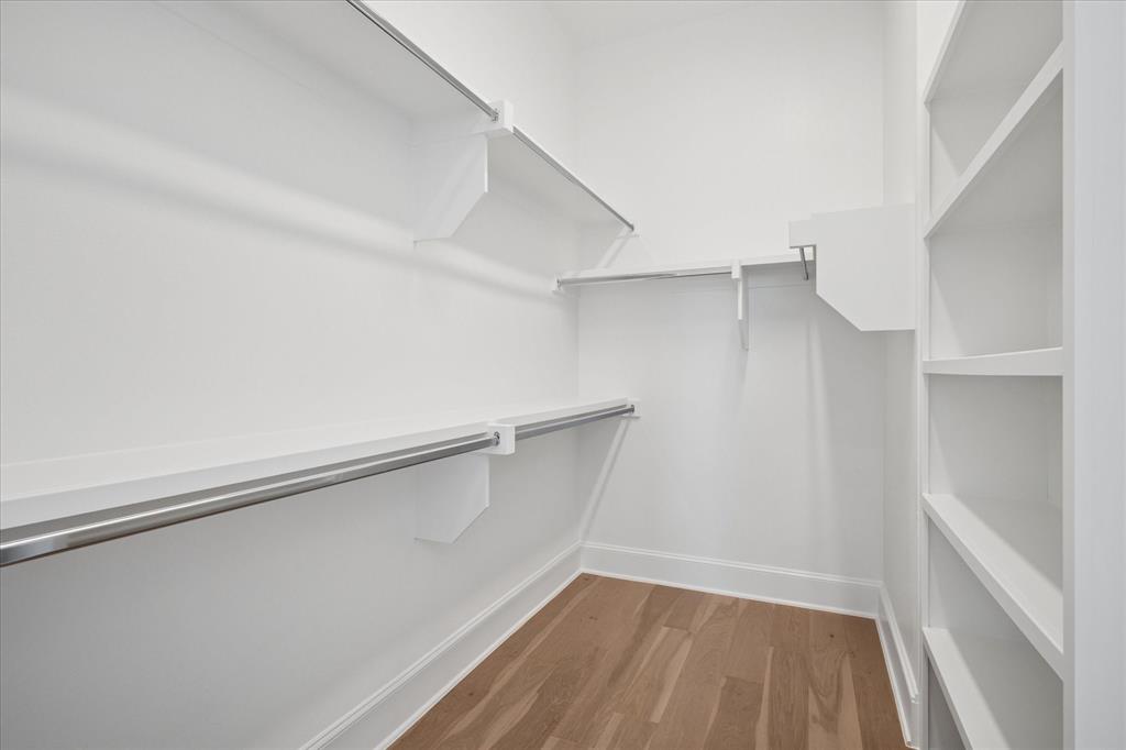 Addison Grove - Residential