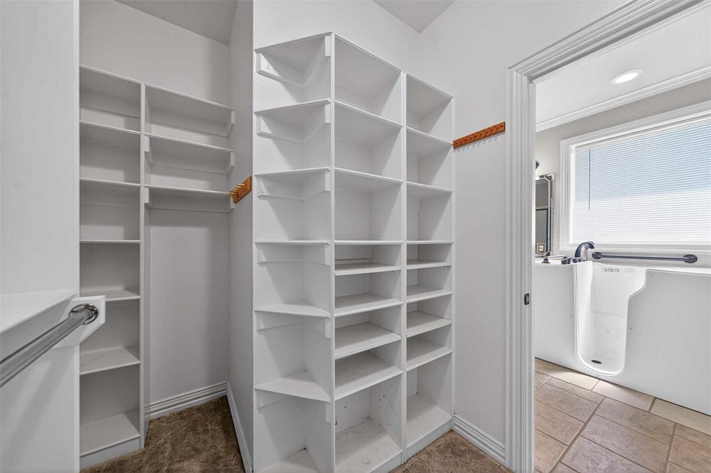 Kingswood Place - Residential