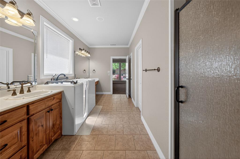 Kingswood Place - Residential