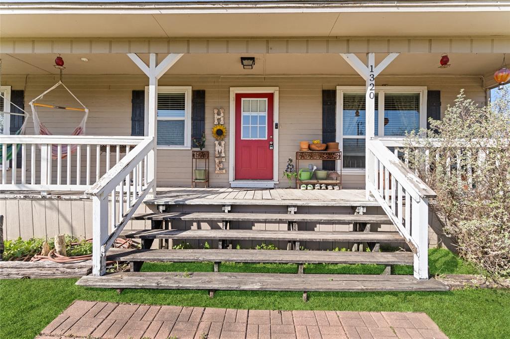 1320 Laredo Drive