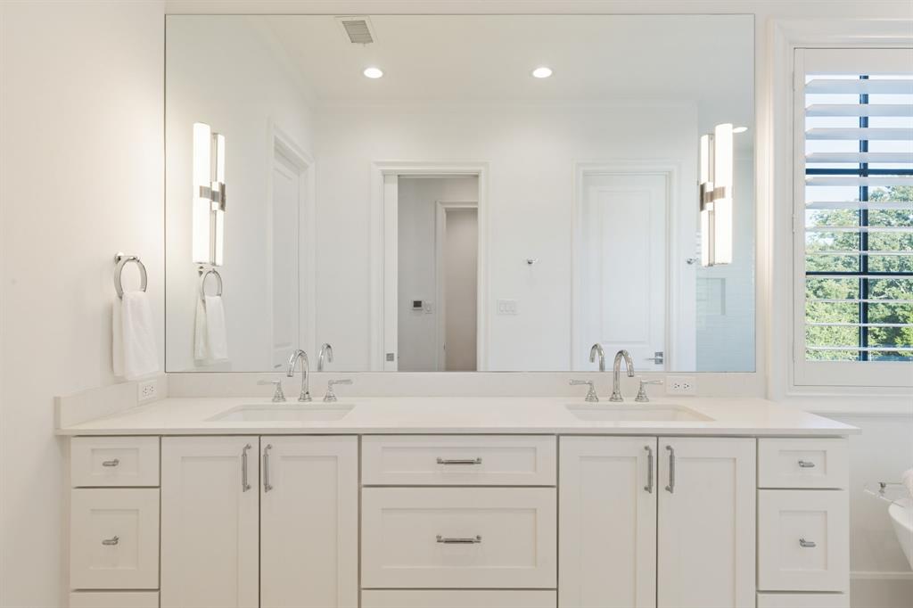 Long Cove on Cedar Creek Lake - Residential