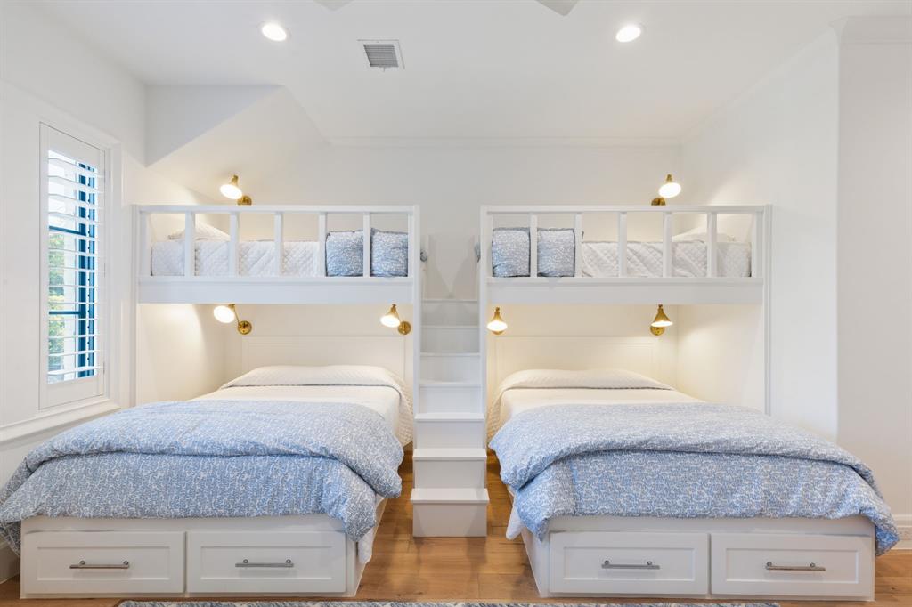 Long Cove on Cedar Creek Lake - Residential