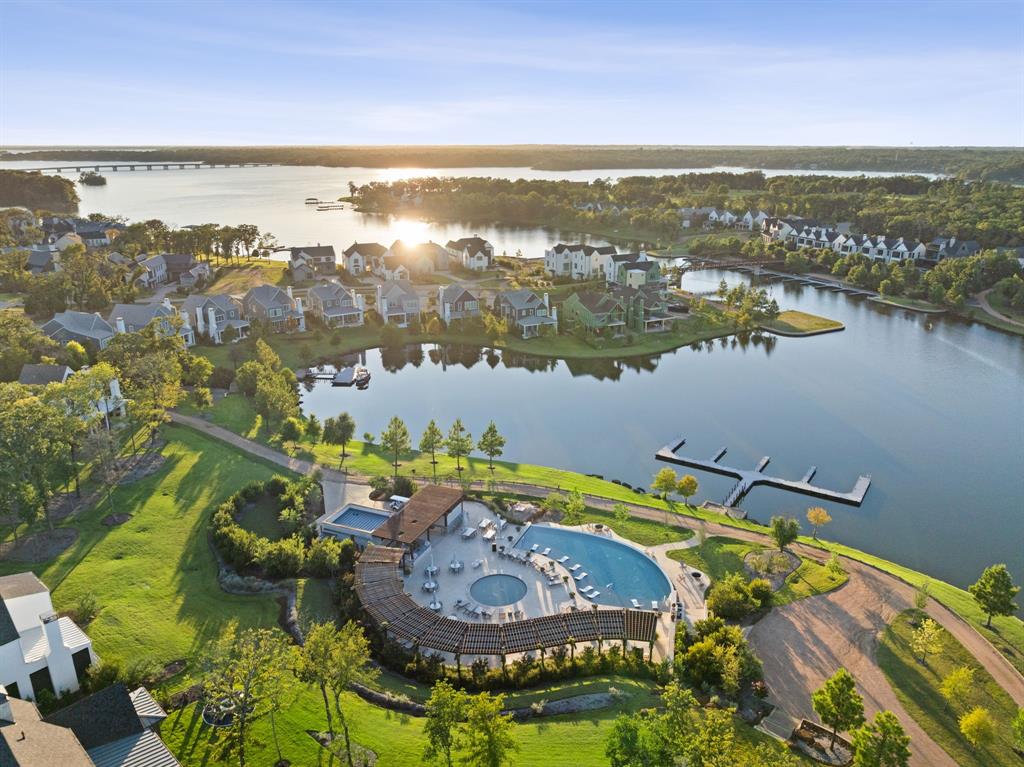 Long Cove on Cedar Creek Lake - Residential
