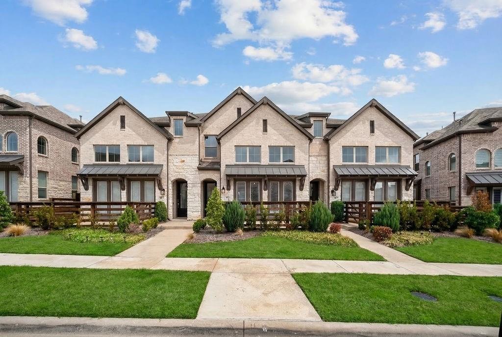 Trinity Falls 22s - Residential