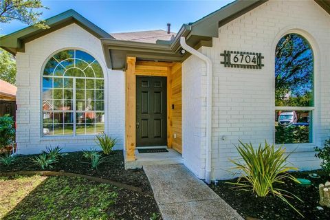 Tiny photo for 6704 Gamay Circle, Frisco, TX 75035 (MLS # 20932345)