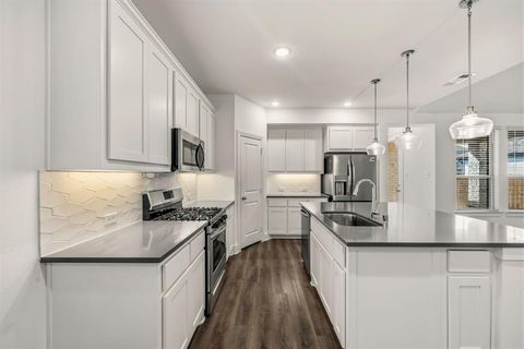 Tiny photo for 1801 Eagle Landing, Van Alstyne, TX 75495 (MLS # 21191238)