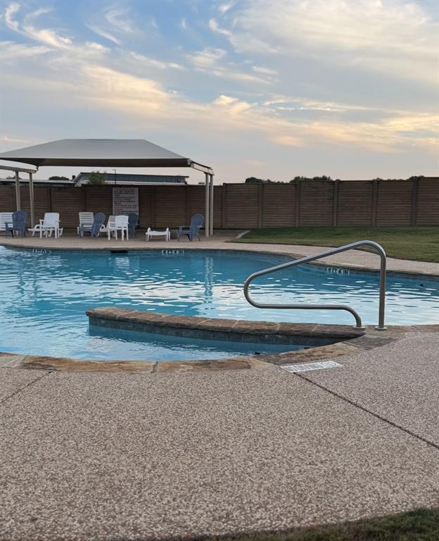 Saginaw, Texas 76179, United States, 3 Bedrooms Bedrooms, ,2 BathroomsBathrooms,Residential,Active,223318