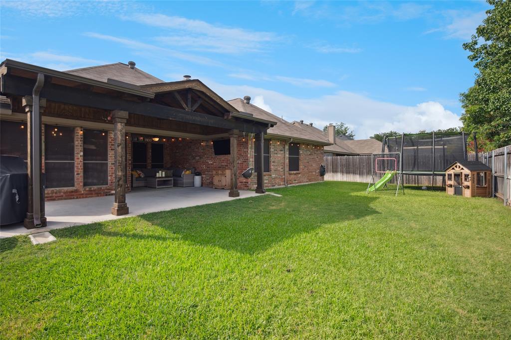Saginaw, Texas 76179, United States, 3 Bedrooms Bedrooms, ,2 BathroomsBathrooms,Residential,Active,223318