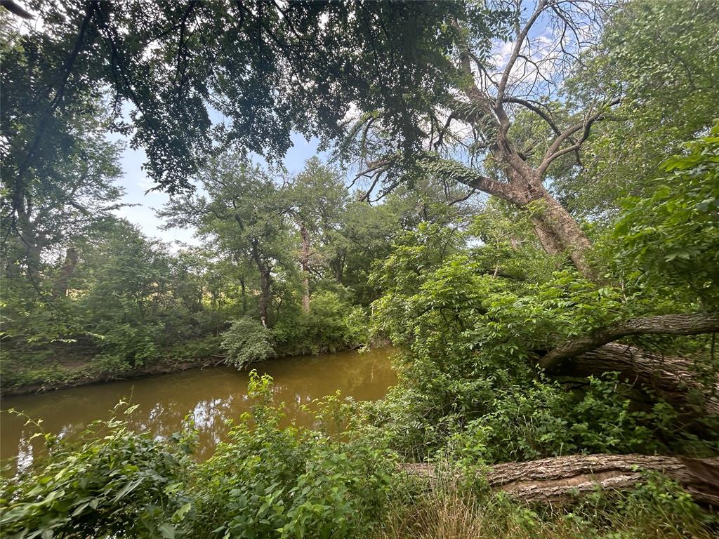 156 Private Road 4436