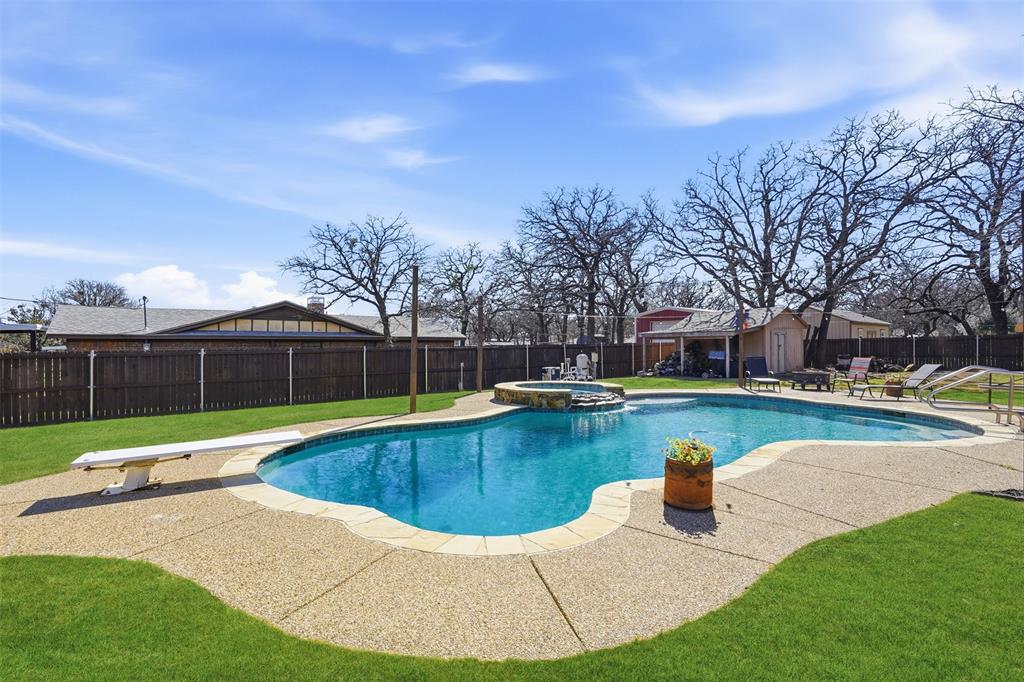 Royal Oaks - Residential