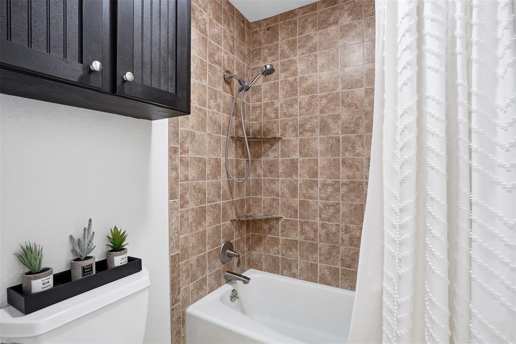 Royal Oaks - Residential