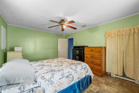 Tiny photo for 400 TRAVIS, Mexia, TX 76667 (MLS # 21198164)