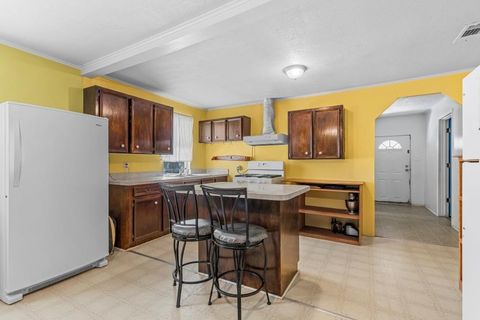 Tiny photo for 400 TRAVIS, Mexia, TX 76667 (MLS # 21198164)