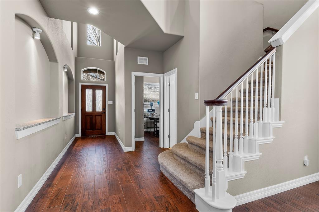 2202 Autumn Trail