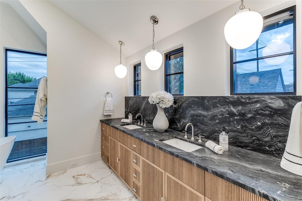 University Highlands - Residential