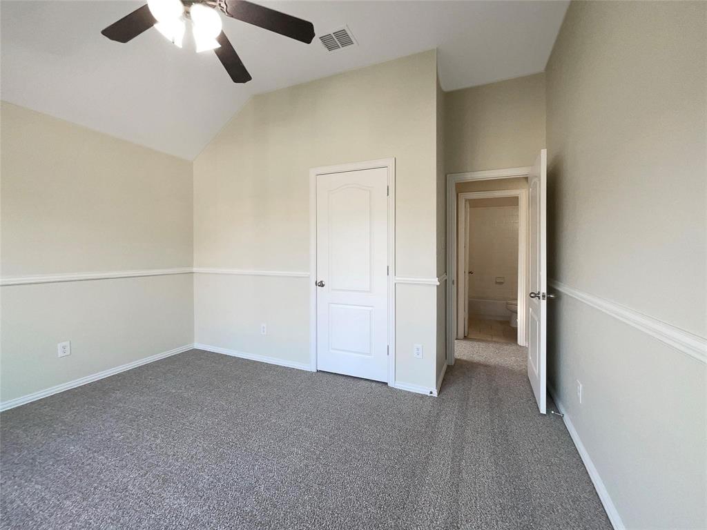 Oaks At North Lakeview Ph 2 - Residential Lease