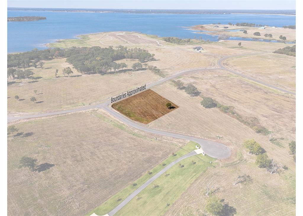 Shores at the Peninsula - Land