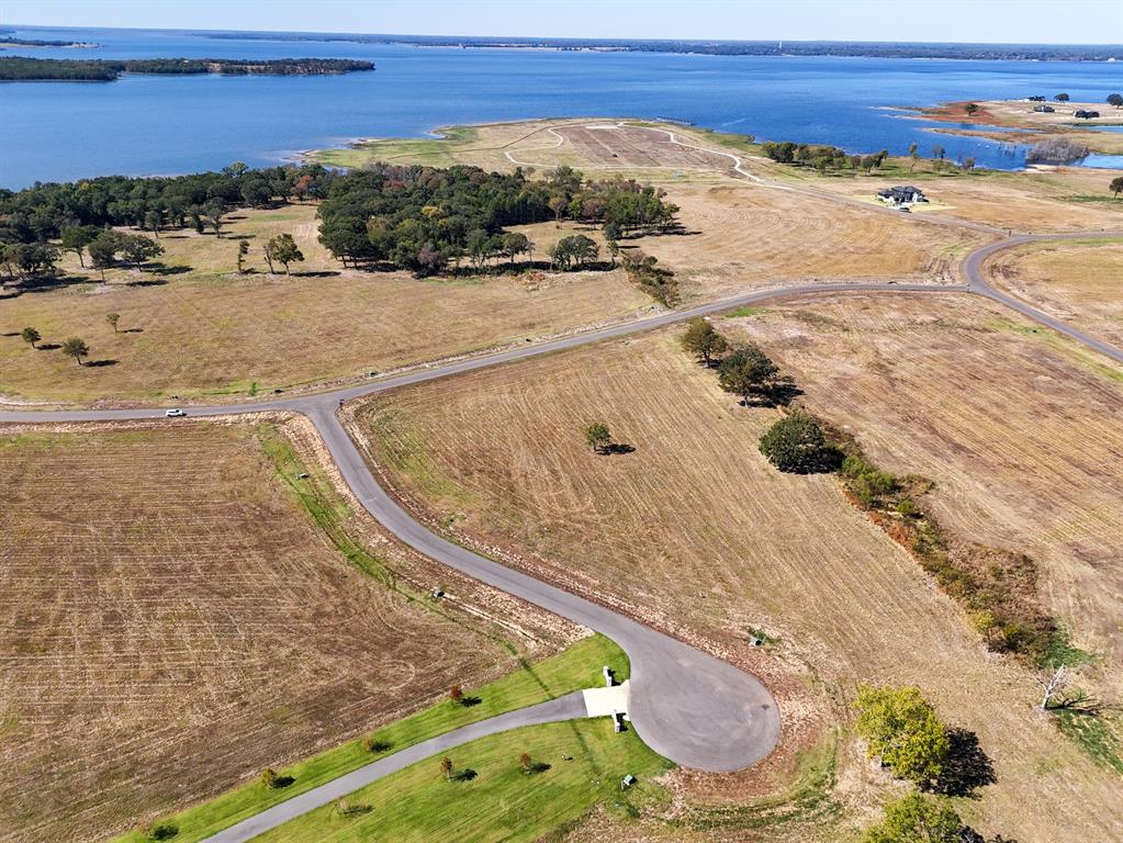 Shores at the Peninsula - Land