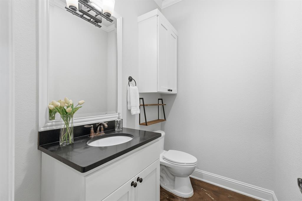 6163 Vanderbilt Avenue