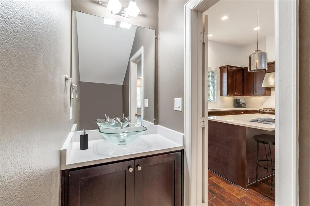 Vine Condo - Residential