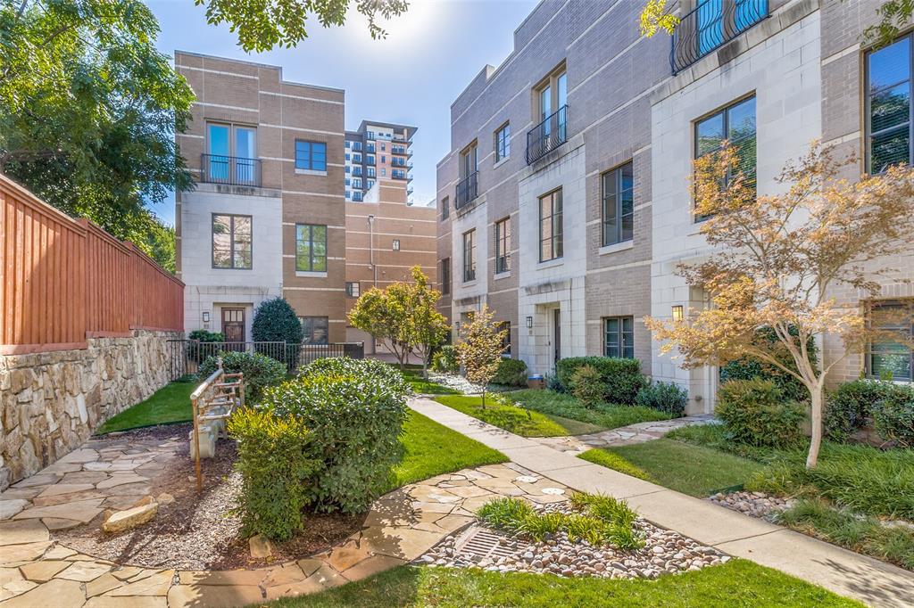 Vine Condo - Residential