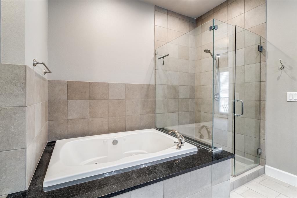 Vine Condo - Residential