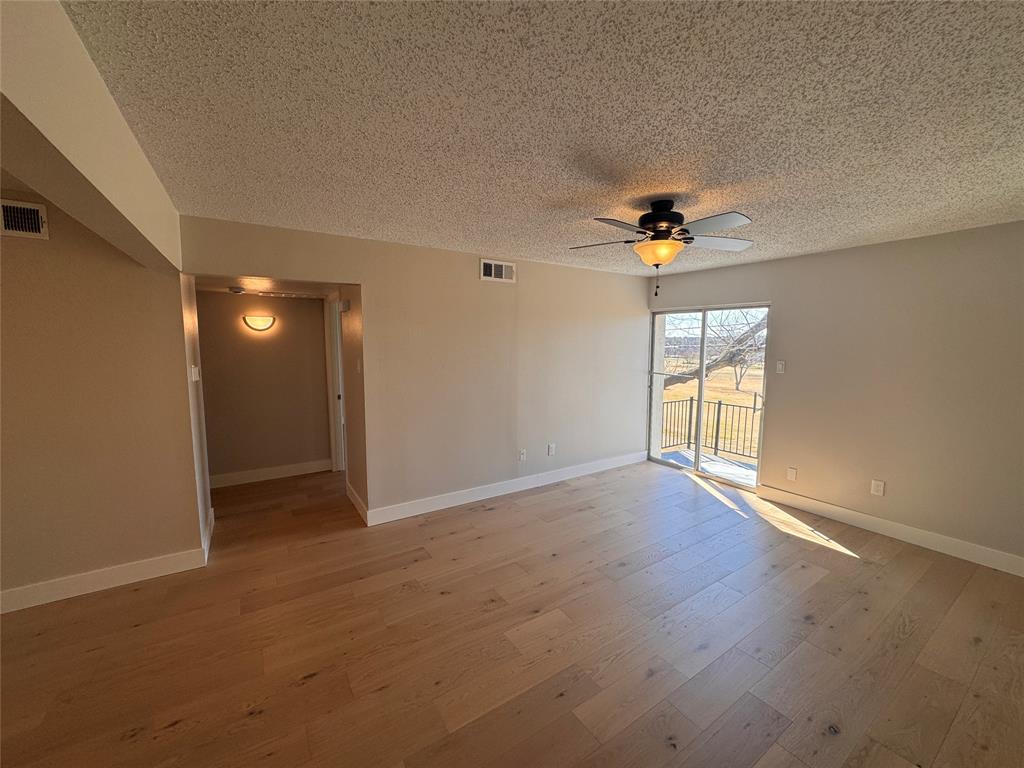 527 W Lookout Drive 223