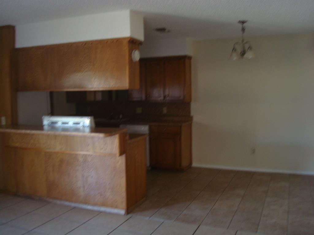 CRESTMOOR PARK N. - Residential Lease