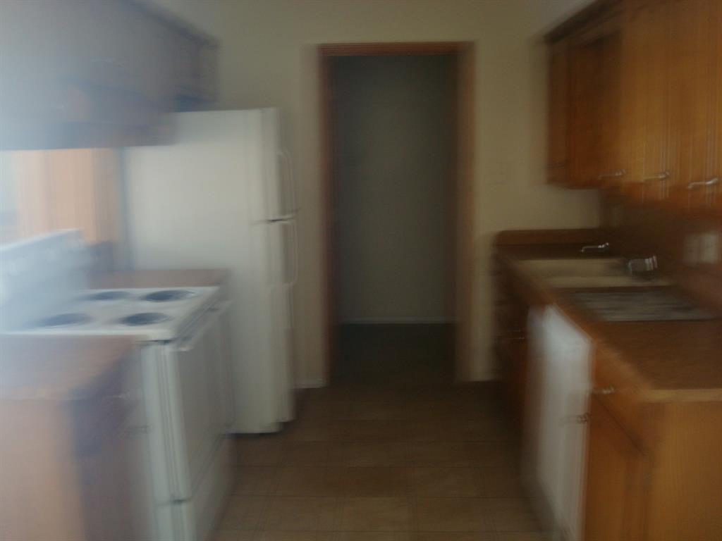 CRESTMOOR PARK N. - Residential Lease