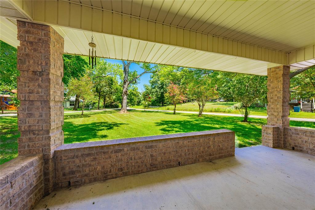 1000 Leaning Oak Drive