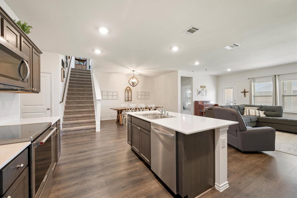 Magnolia Ph 9 - Residential Lease