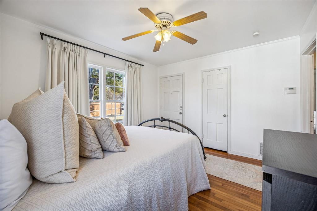 Crestwood - Residential