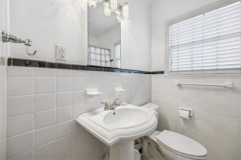 Crestwood - Residential