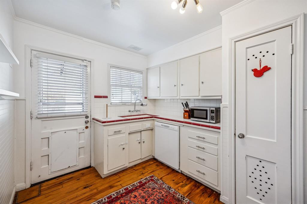 Crestwood - Residential