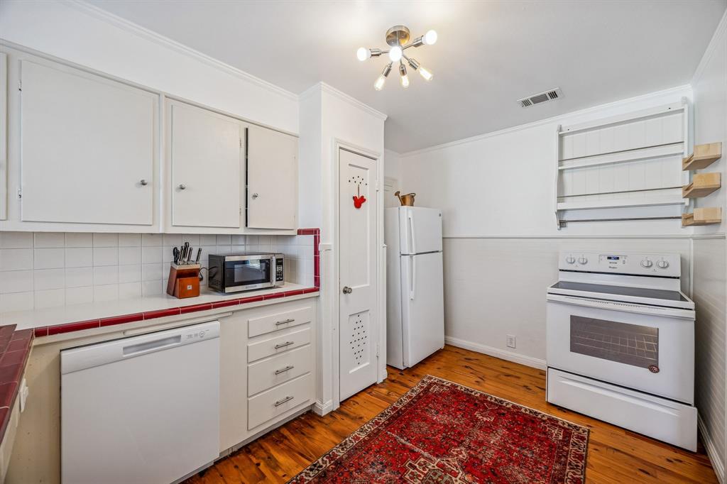 Crestwood - Residential