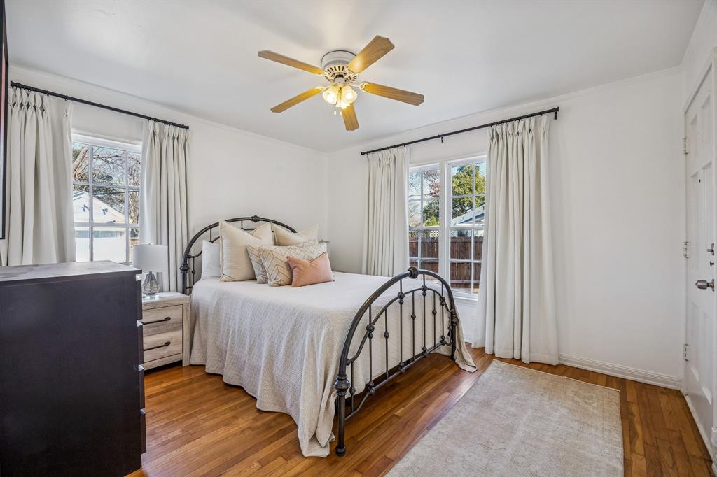 Crestwood - Residential