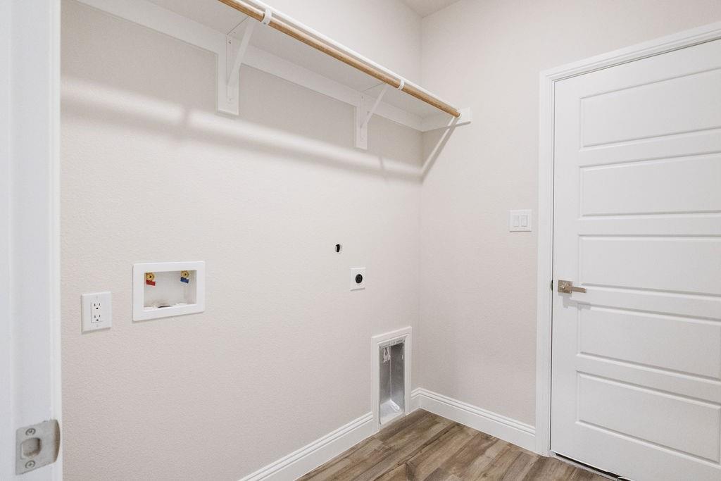 Canyon Creek III - Residential Lease