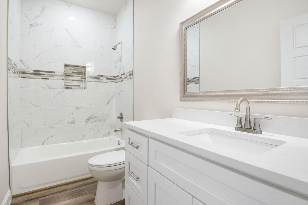 Canyon Creek III - Residential Lease