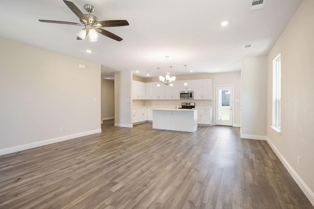 Canyon Creek III - Residential Lease