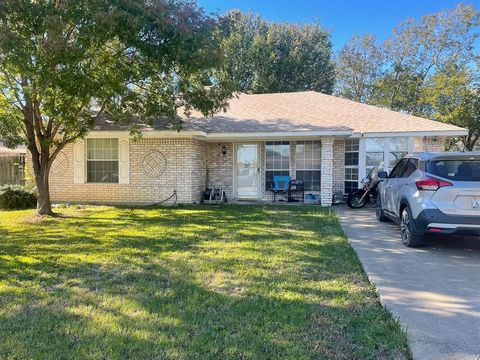 A home in Crandall