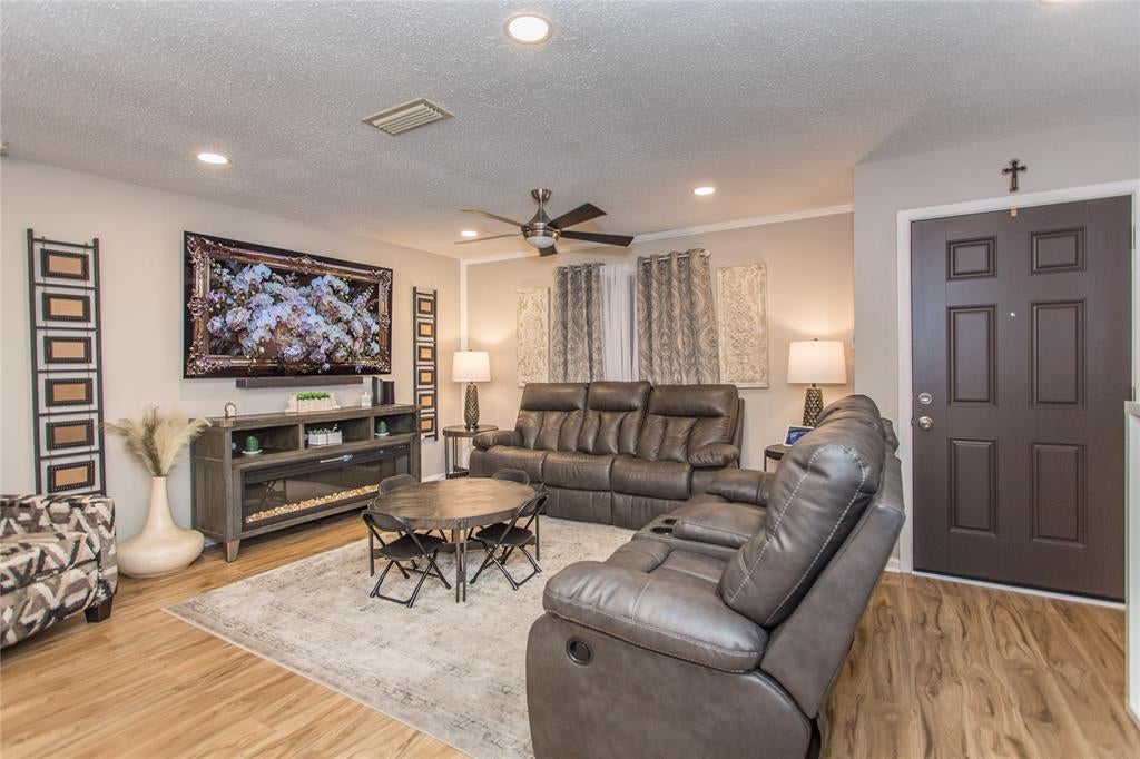 33 E Townhouse Lane 30