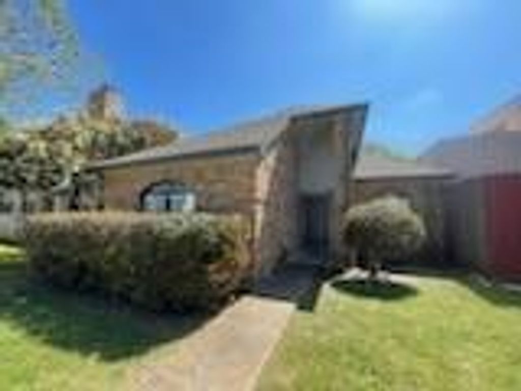 Photo of 1232 Wheatfield Drive, Mesquite, TX 75149 (MLS # 21222898)