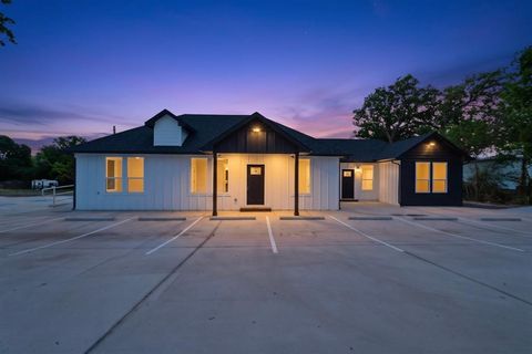 1917 W Hwy 199 Az Sanctuary TX 76020