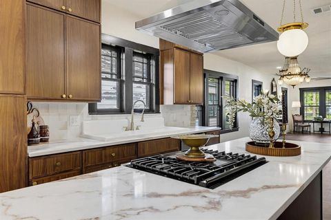 Tiny photo for 1112 S Travis Street, Sherman, TX 75090 (MLS # 21223550)