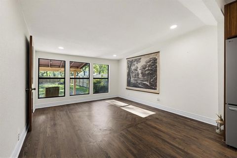 Tiny photo for 1112 S Travis Street, Sherman, TX 75090 (MLS # 21223550)